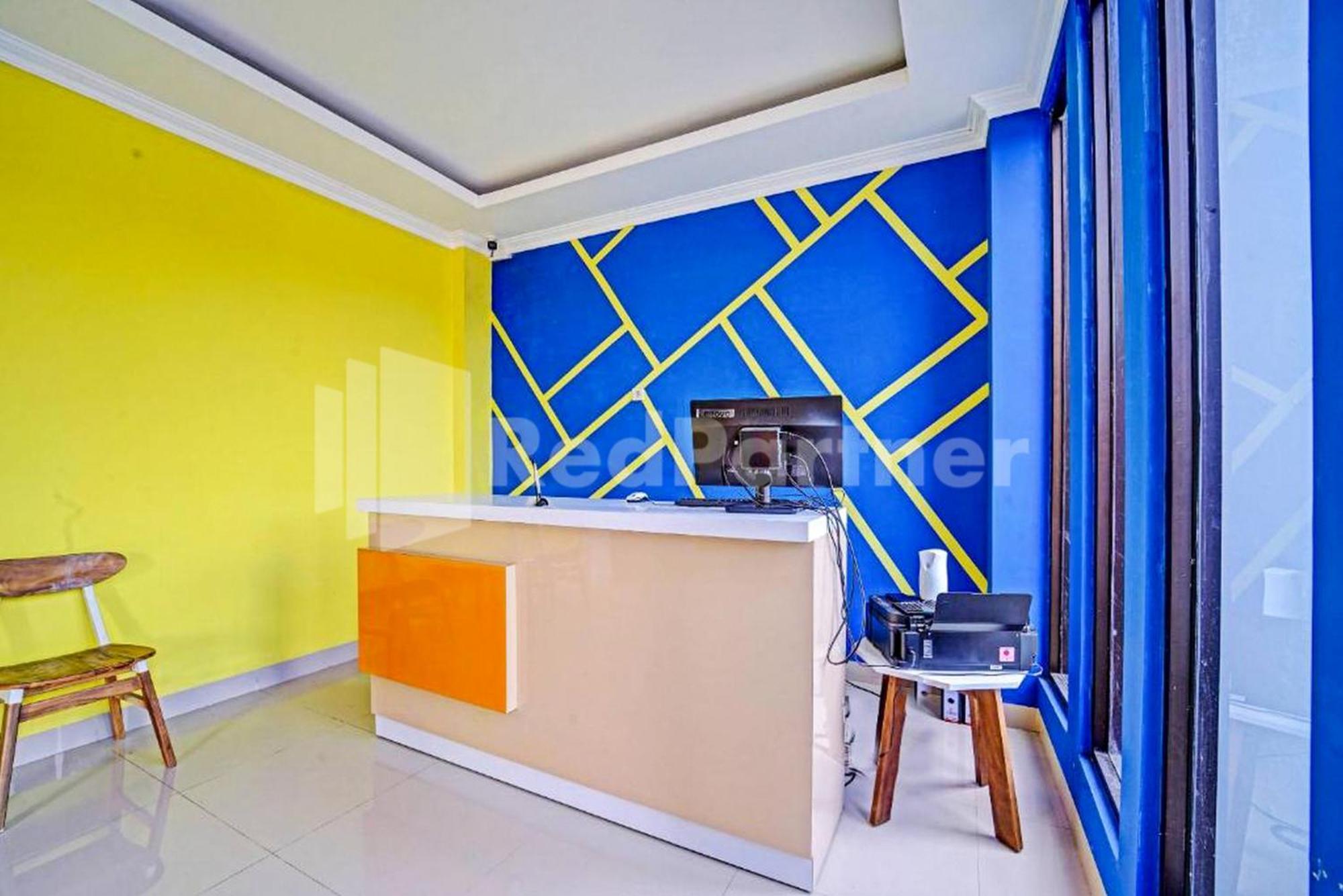 Hotel Andono Near Yia Mitra Reddoorz Temon Kültér fotó